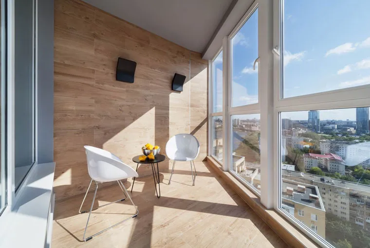 otdelka-balkona-lami1