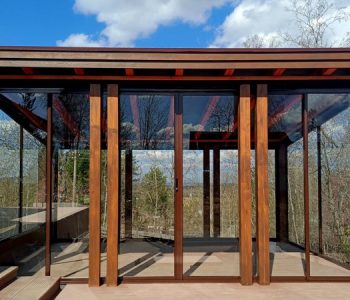 osteklenie-besedki-alyuminievym-profilem